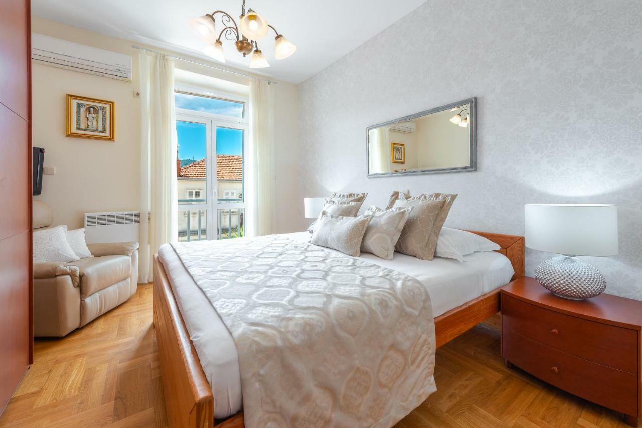 Superior Stunning Apartment Gravosa With A Free Parking Dubrownik Zewnętrze zdjęcie